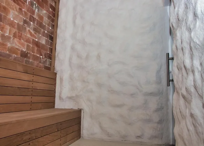 Balneo And Complex Mineral Hotel